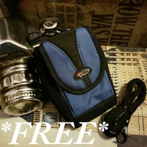 📷FREE WITH PURCHASE📷 New Lowepro Camera Case📷